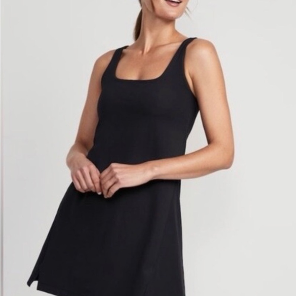 Old Navy PowerSoft Square-Neck Athletic Dress M